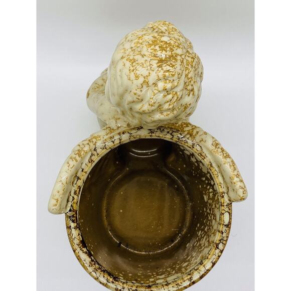 Dimpled Stone Angel Planter With Harp And Wings Extended Around Flower Pot - Picture 6 of 11